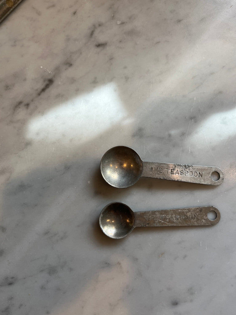Aluminum 1/4 + 1/2 tsp set