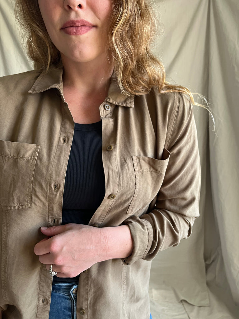 Hurst button up