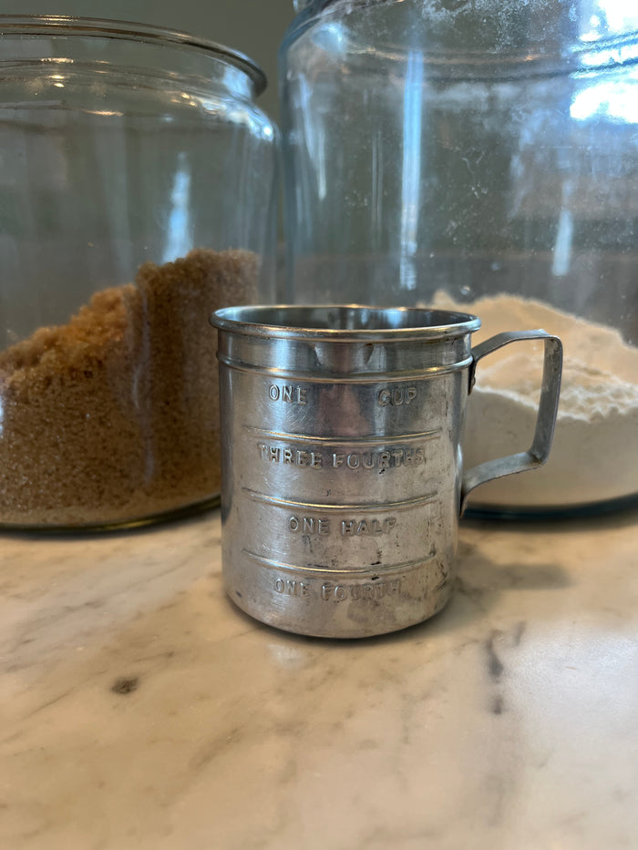 Aluminum 1 cup retro measuring cup [B]