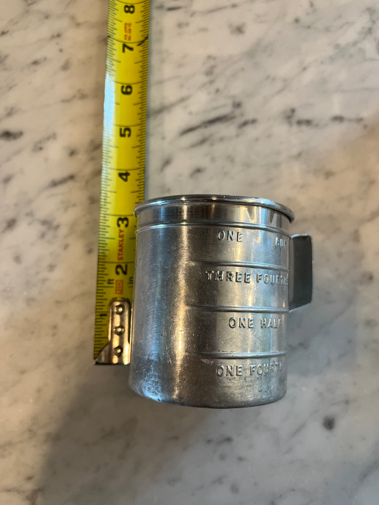 Aluminum 1 cup retro measuring cup [A]