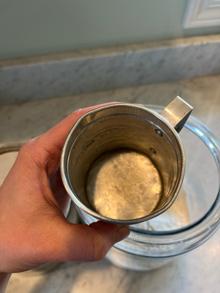 Aluminum 1 cup retro measuring cup [B]