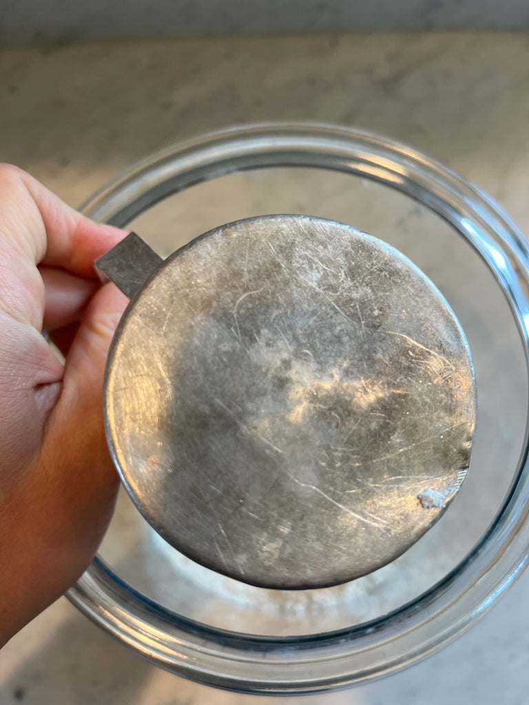 Aluminum 1 cup retro measuring cup [A]