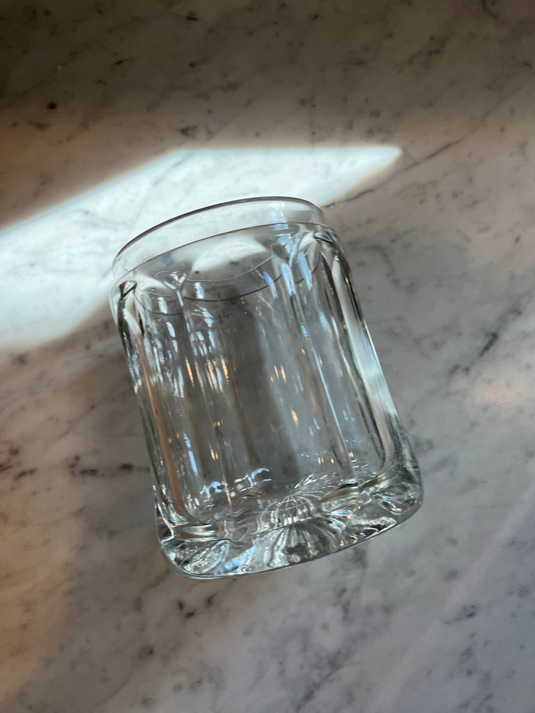 qulited shelf vase