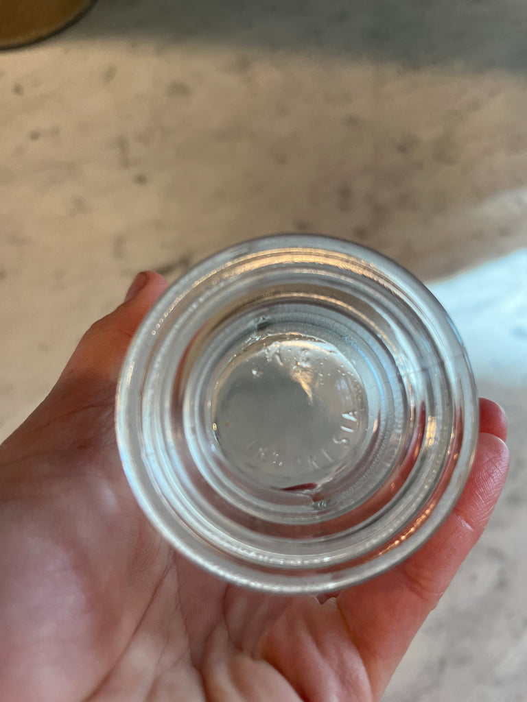 short shelf vase