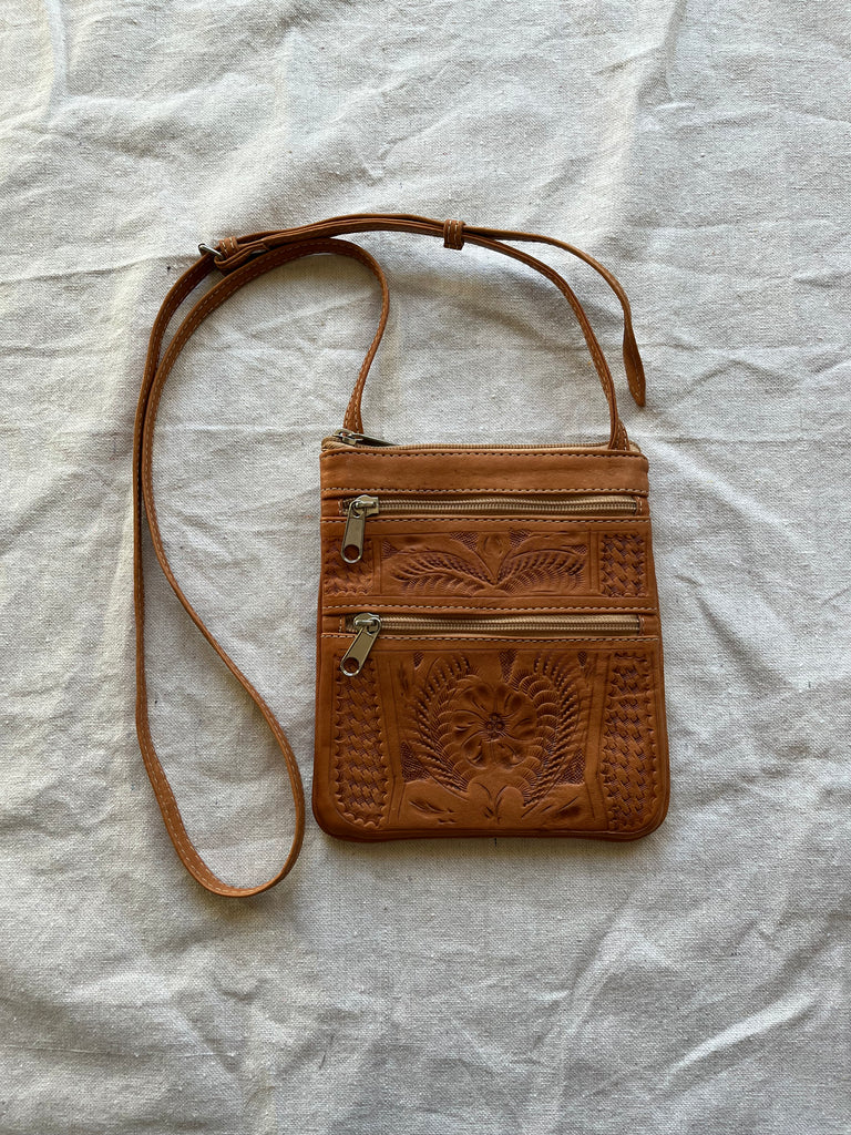 Taft slim crossbody