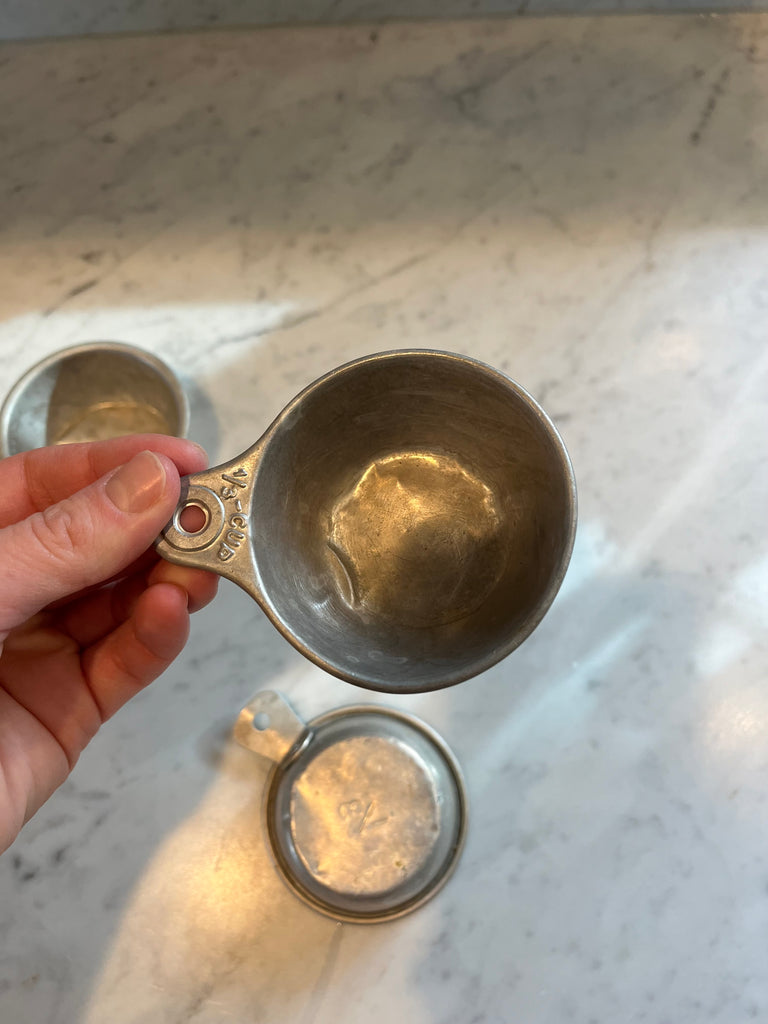 Aluminum single measuring cups