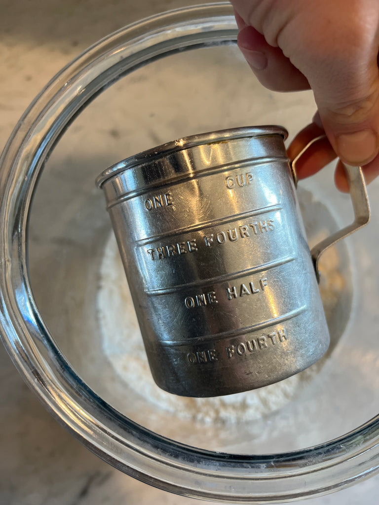 Aluminum 1 cup retro measuring cup [A]