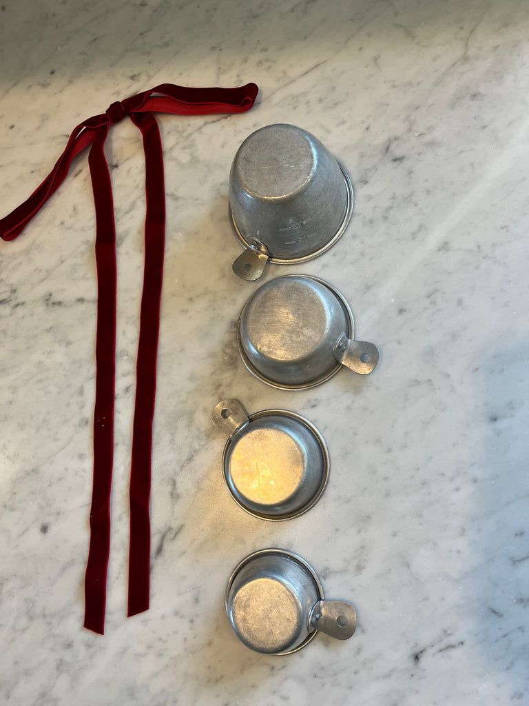 Aluminum measuring cup set [A]