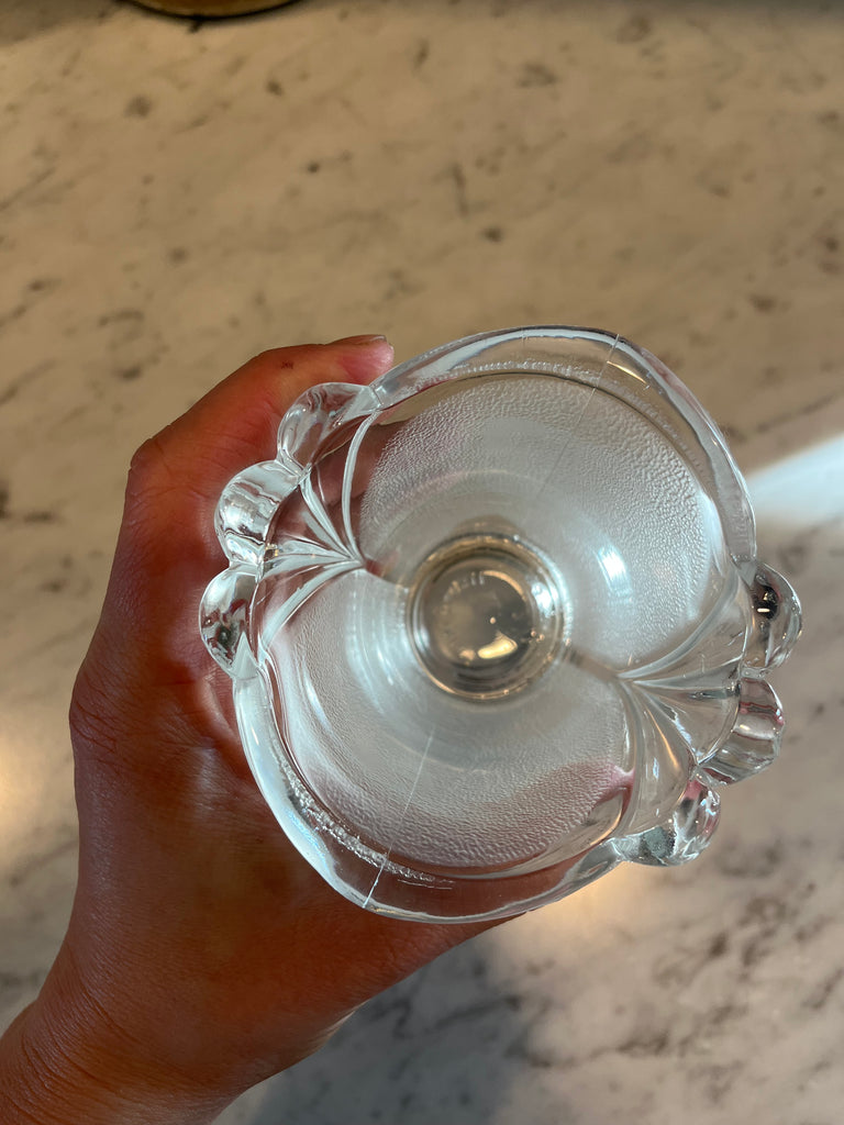short shelf vase